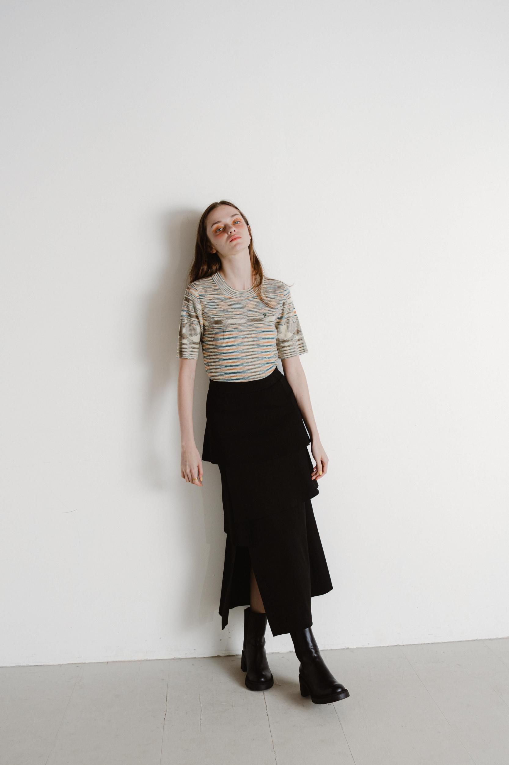 ウエストスリットニットトップス(IVORY) - PINUE ウエストスリットニットトップス(IVORY) - PINUE