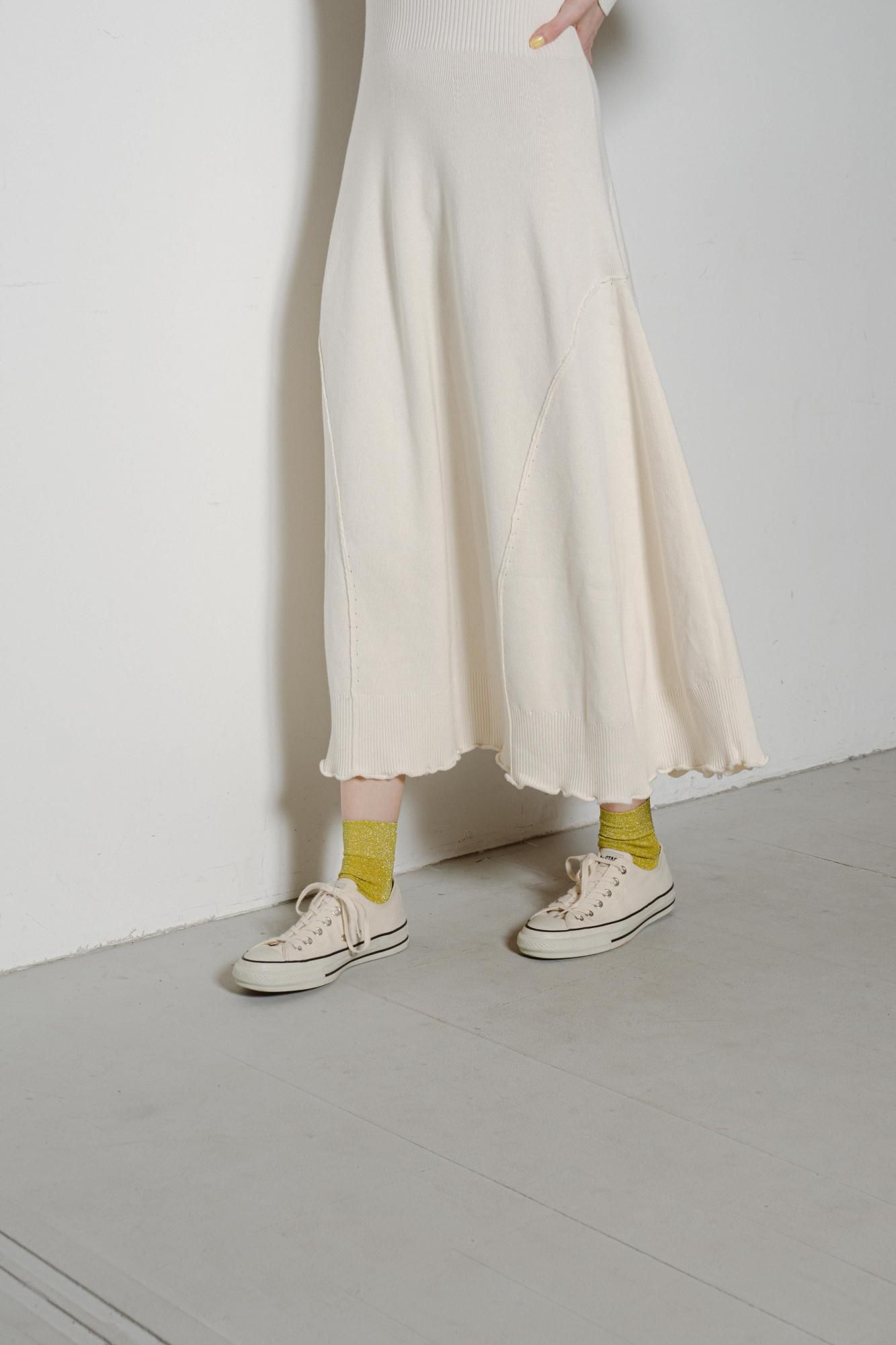 アイレットニットワンピース（WHITE） - PINUE
