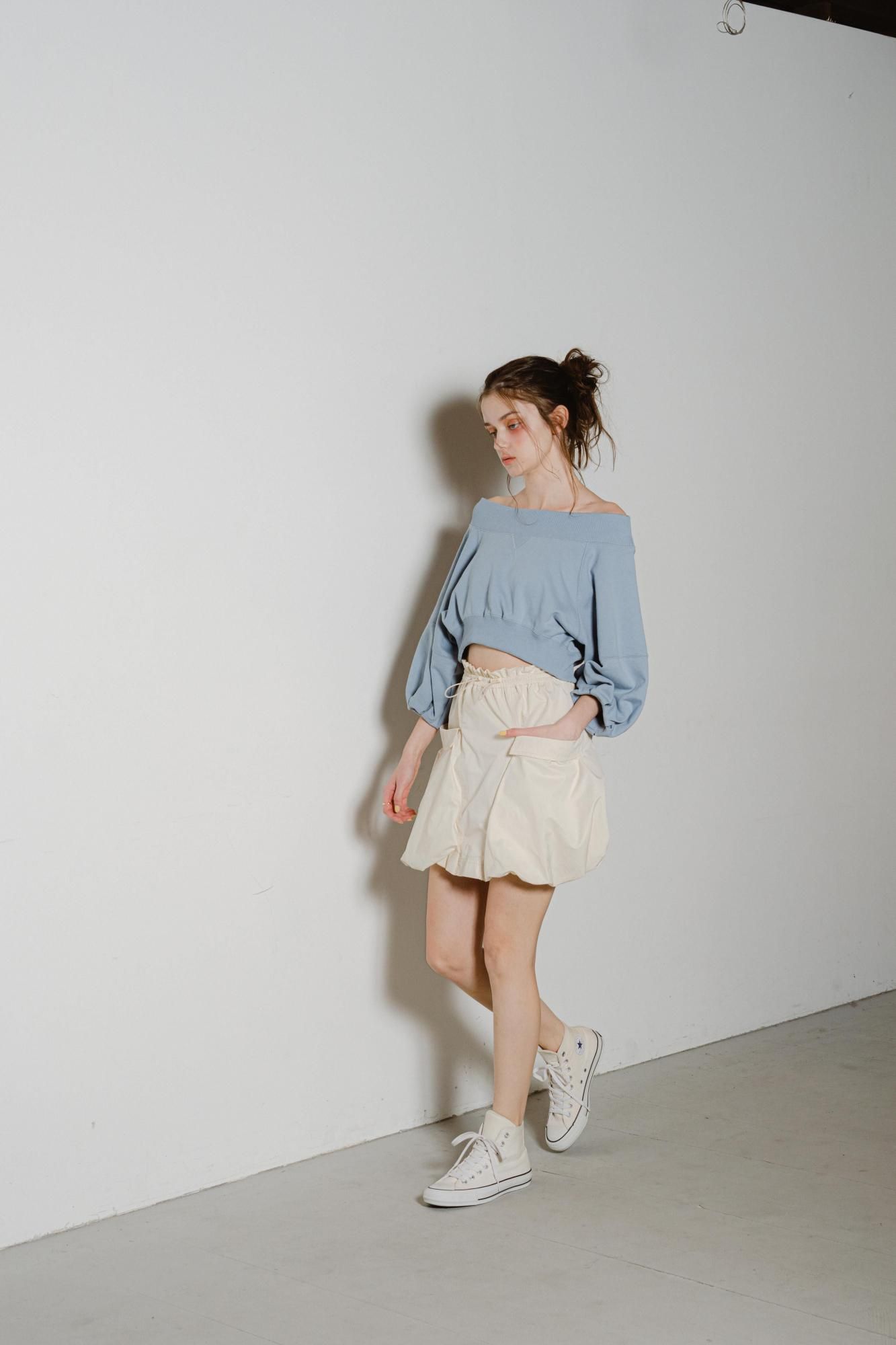 極美品✨2023 ルネ ロゴ入り バルーンスリーブシアートップス 濃紺 36 極美品✨2023 ルネ ロゴ入り バルーンスリーブシアートップス