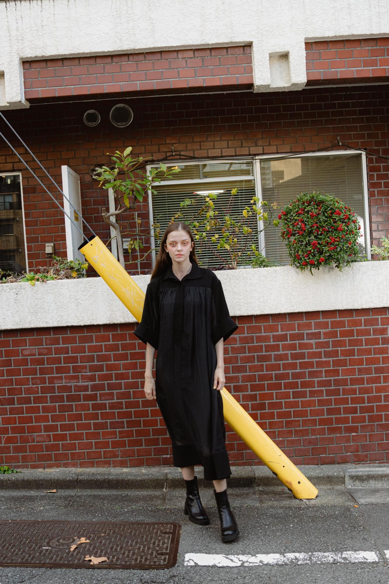 【タグ付き新品未着用】pinue ステッチヘムシアーワンピース ステッチヘムシアーワンピース（BUTTER） - PINUE