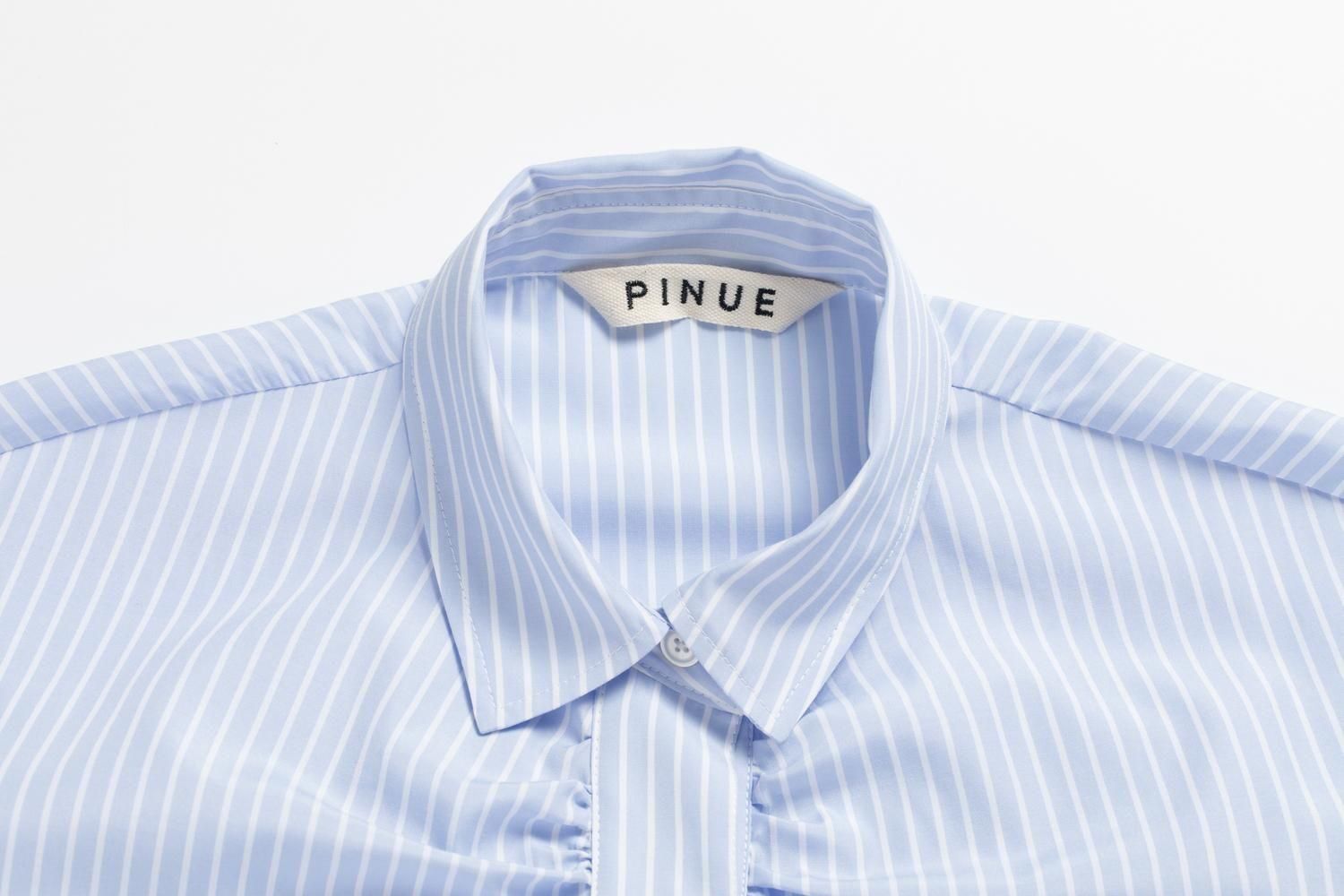 【新品未使用】PINUE フロントギャザーシャツワンピース（WHITE） フロントギャザーシャツワンピース（WHITE） - PINUE