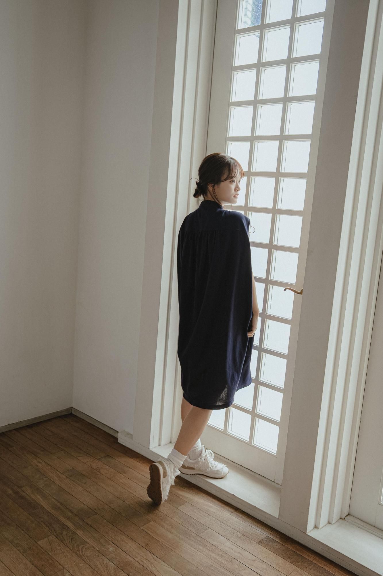 ドロストショルダーミニワンピース（NAVY） - PINUE