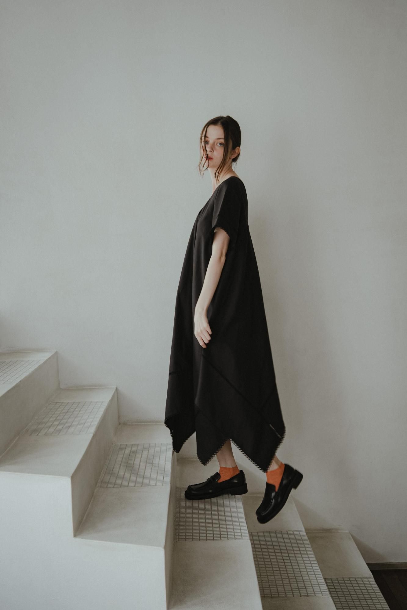 レーストリムワンピース（BLACK） - PINUE