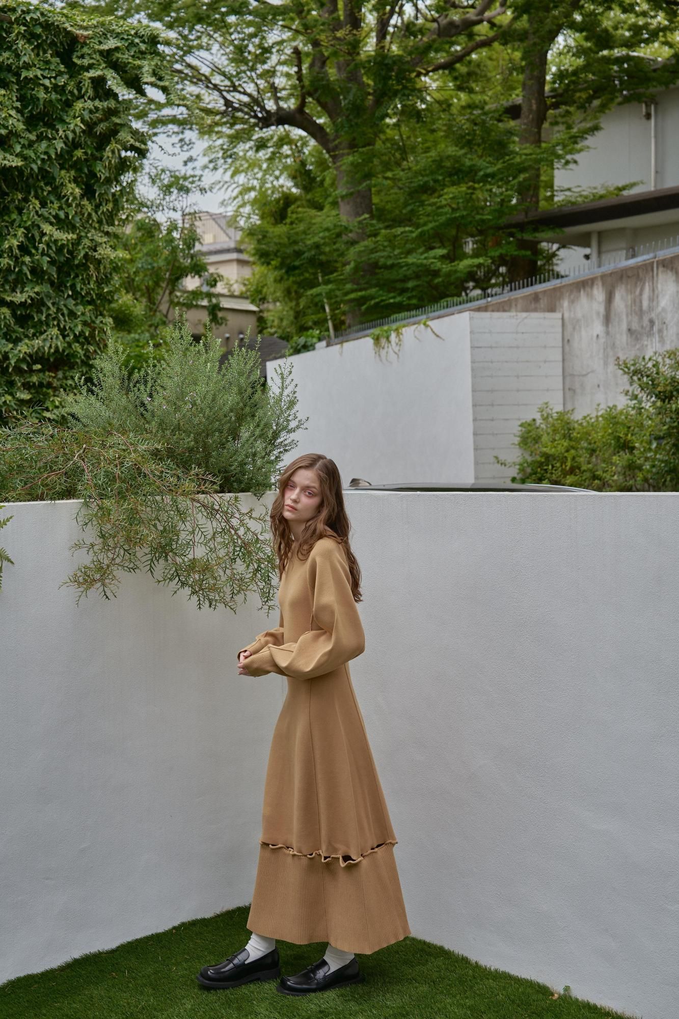 PINUE スリットヘムニットワンピース スリットヘムニットワンピース（CAMEL） - PINUE