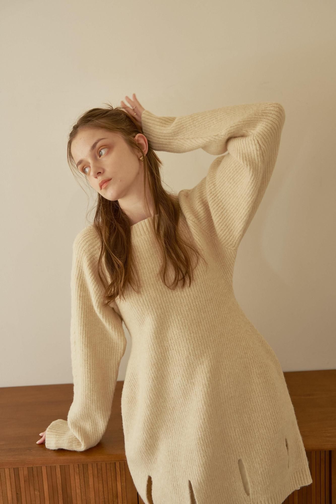 【takaotoko】PINUE ミニニットワンピース（CREAM） ミニニットワンピース（CREAM） - PINUE