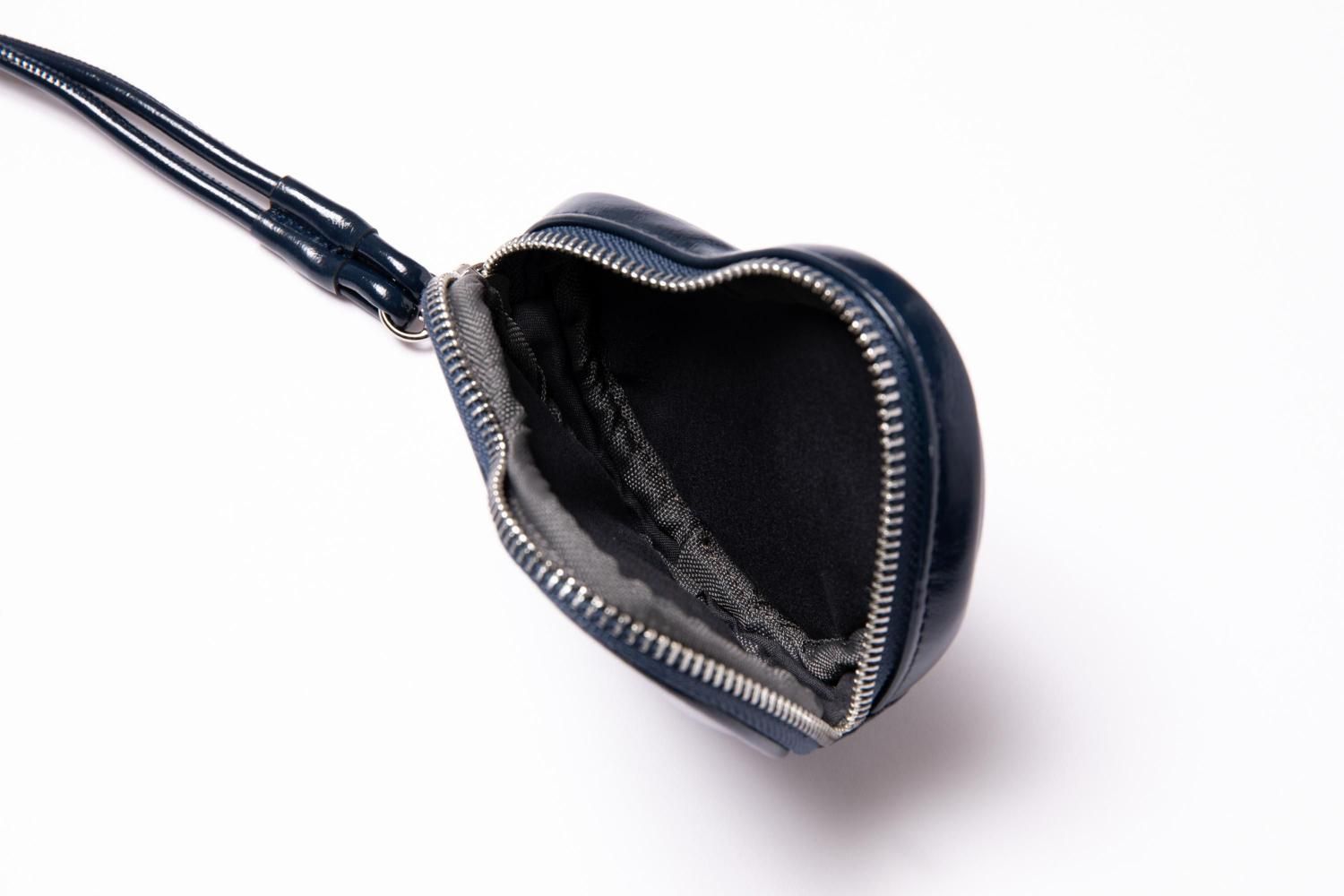 激レア　SHAZNA IZAM　エナメル　ハート型　ポーチ 激レア SHAZNA IZAM エナメル ハート型 ポーチ 激レア SHAZNA