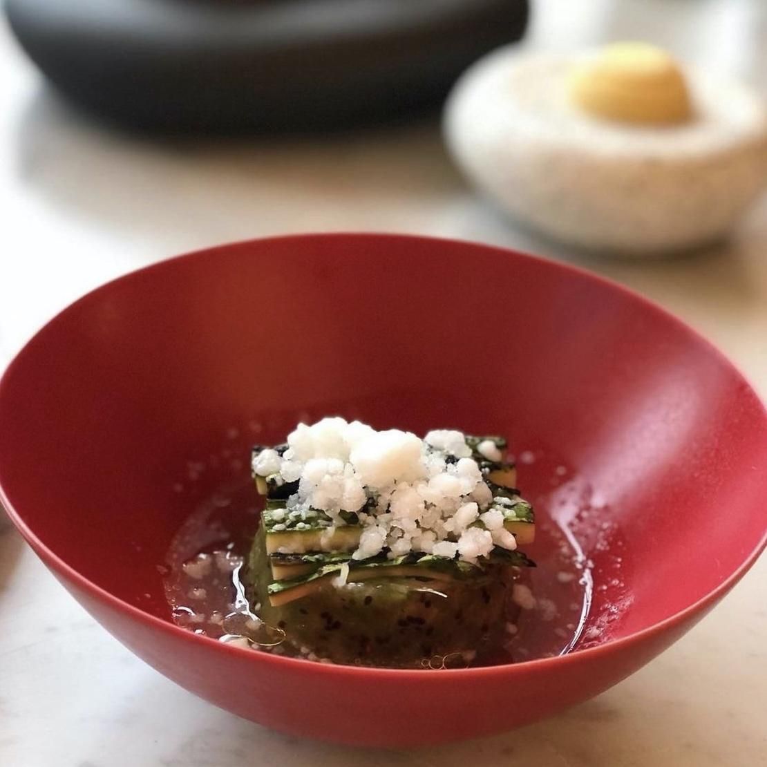 ボウル L ローズレッド - バーレイ(Burleigh) 食器を取り扱う ボウル L ローズレッド - バーレイ(Burleigh) 食器を取り扱う