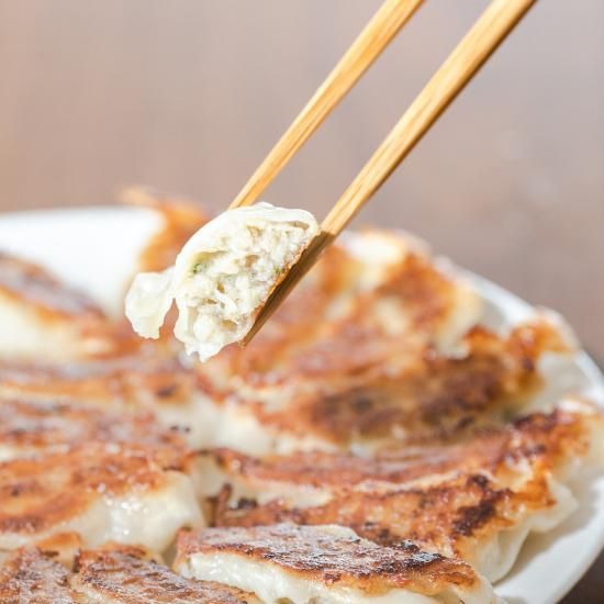 国産素材 こだわりの もちもち黒豚餃子120個