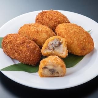 お肉の旨味が馬鈴薯に染みてます！黒毛姫牛　牛肉コロッケ（加熱用）　70ｇ×10個