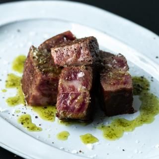 【上品な味わい】種子島産黒毛和牛 希少部位ステーキ約300g（1・2パック入り）【梶屋牛】