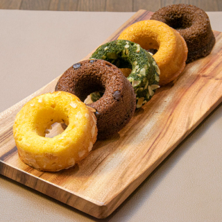 【やさしい甘さ】 焼ドーナツ 5個・10個入り