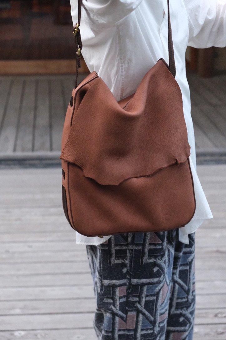 ナイスネス D.MARTY DEER LEATHER SHOULDER BAG D.MARTY - 商品帖 | 柿乃葉 / KAKINOHAHANARE