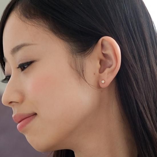 K18 一粒ダイヤピアス | Bezel 0.6ct - ジュエリーサロン K18 一粒ダイヤピアス | Bezel 0.6ct - ジュエリーサロン