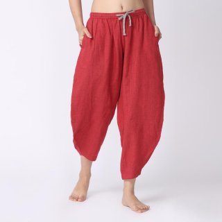 KOSA パンツ９分丈 / Color：Hibiscus Red<img class='new_mark_img2' src='https://img.shop-pro.jp/img/new/icons12.gif' style='border:none;display:inline;margin:0px;padding:0px;width:auto;' />