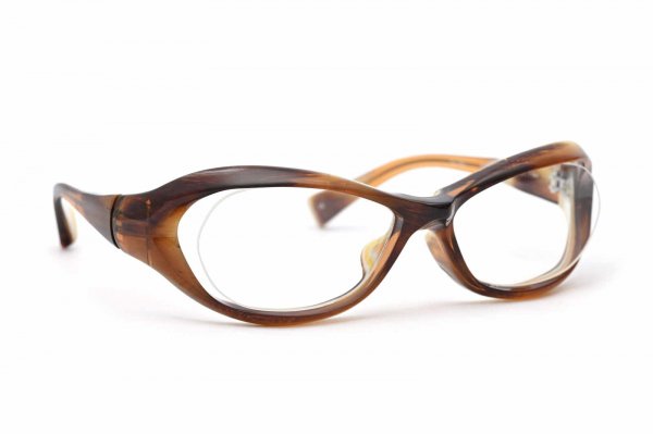 FA-301col.136: clear brown/marble