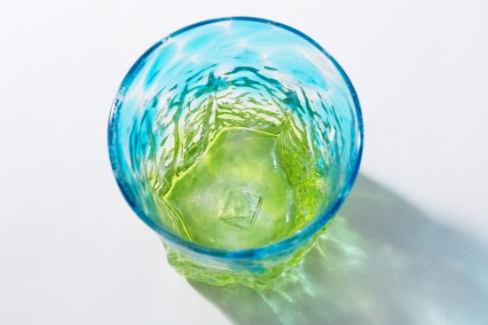 おんなブルー グラス - 【直営店】琉球ガラスの通販・ギフトなら「琉球ガラス 匠工房 オンラインショップ」
