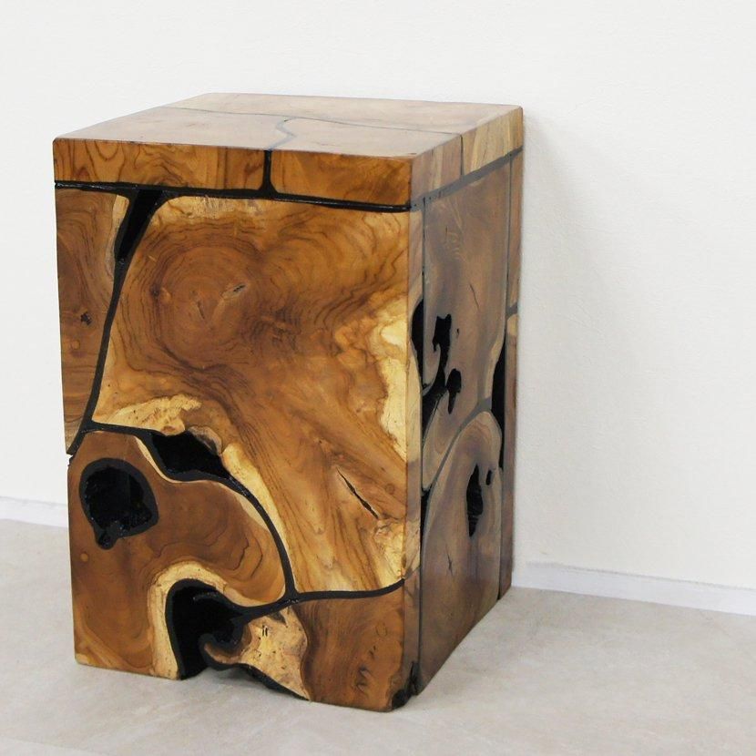 012 ハンドメイド 木製 　オブジェ　台 台座 飾り台 ダークブラウン 13×13×3cm フィギュア ディスプレイ