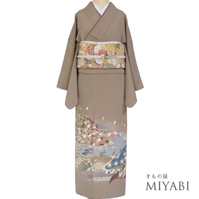 ［6115］色無地 美品 草花地紋 作家物 落款 一つ紋 五三桐 正絹 着物 袷 9549］色留袖 作家物 比翼付 一つ紋 五三桐 正絹 着物 袷 【リサイクル