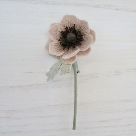 Veriteco 草木染 刺繍アクセサリー アネモネ コサージュ Aoi Door Online Shop