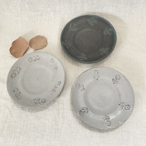 fuji-gallery　陶器　リム小皿