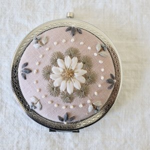 maki  maki   compact   mirror  “antique  flower ”  