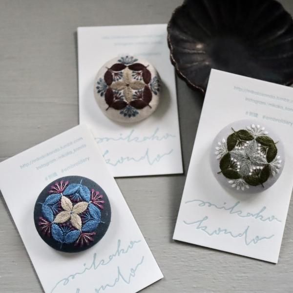 近藤実可子 刺繍ブローチ symme | aoi door