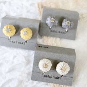 maki  makiearring flower   