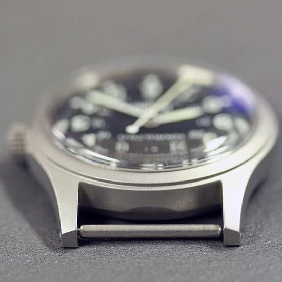 HAMILTON Khaki 9415A 打痕あり Hamilton Khaki Field Ref. 9415A – Ad