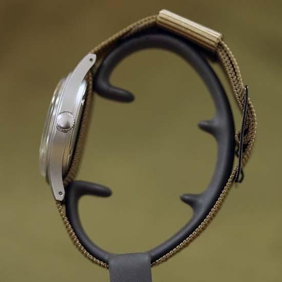 HAMILTON Khaki 9415A