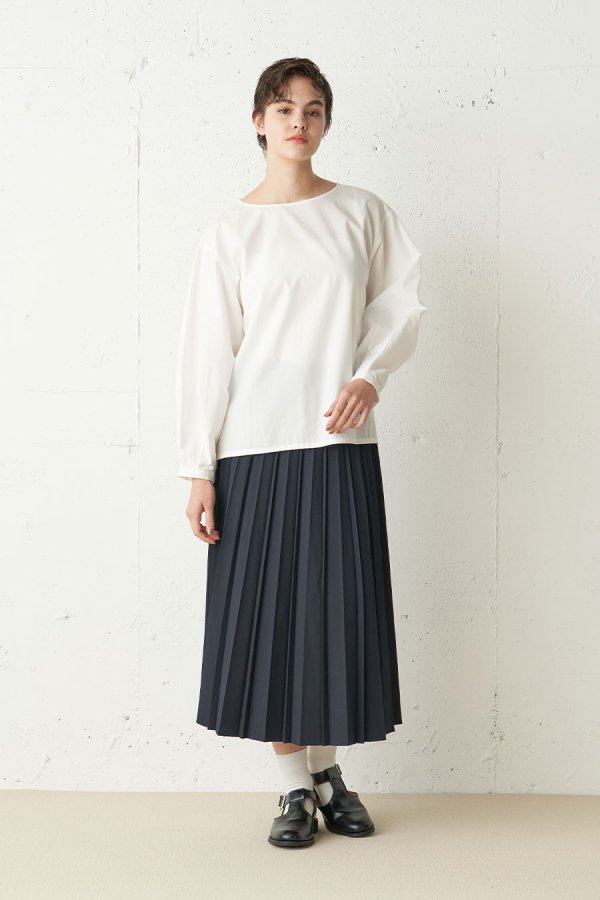 <img class='new_mark_img1' src='https://img.shop-pro.jp/img/new/icons23.gif' style='border:none;display:inline;margin:0px;padding:0px;width:auto;' />volume sleeve boat neck pull over