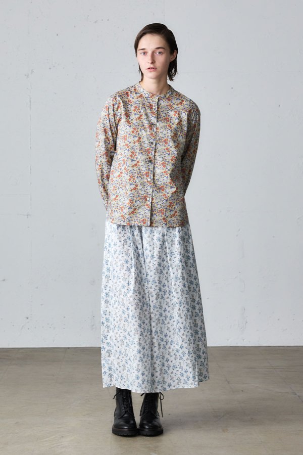 <img class='new_mark_img1' src='https://img.shop-pro.jp/img/new/icons8.gif' style='border:none;display:inline;margin:0px;padding:0px;width:auto;' />LIBERTY PRINT tuck skirt