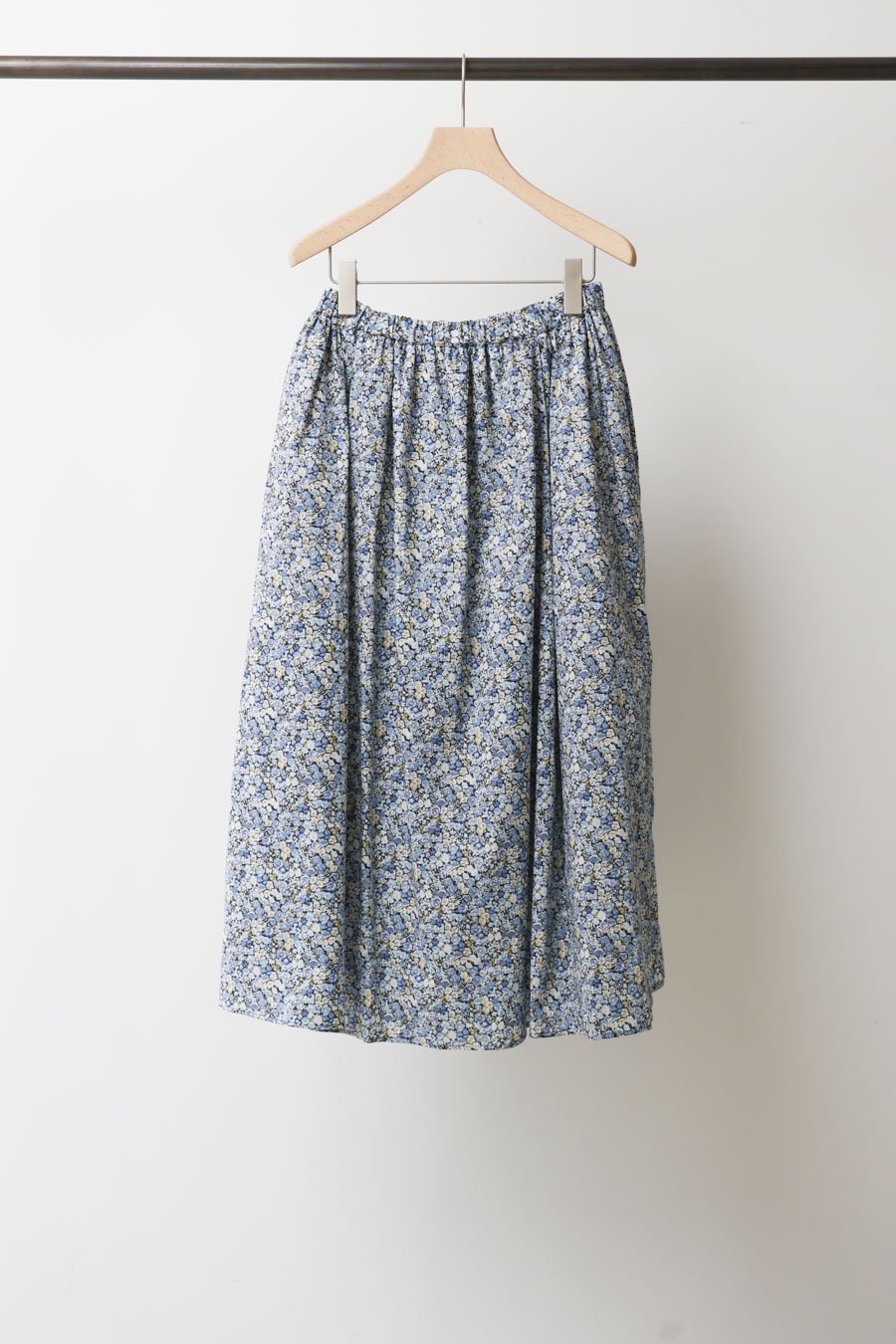 LIBERTY volume gather skirt - MidiUmi（ミディウミ）｜ONLINE SHOP