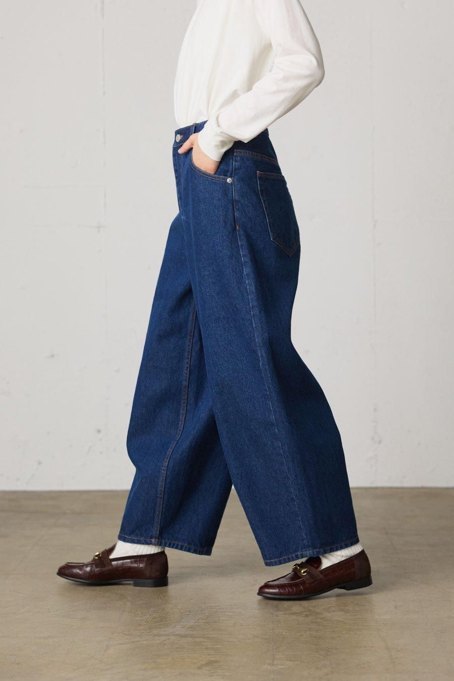 hi-waist curved denim【キナリノ掲載】 - MidiUmi(ミディウミ hi-waist curved denim【キナリノ掲載】 - MidiUmi(ミディウミ