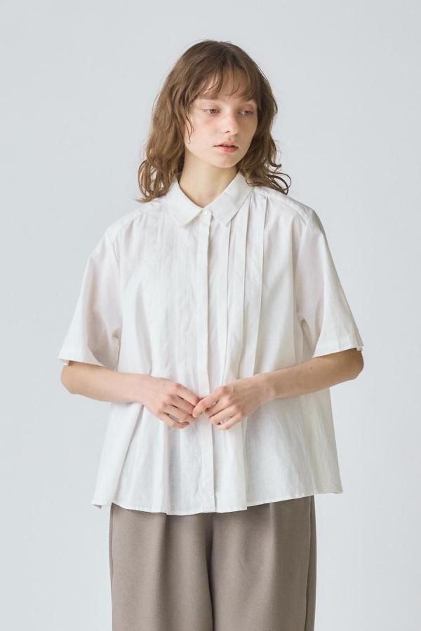tuck short shirt