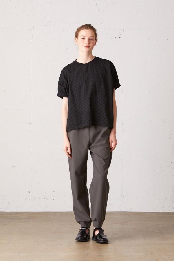 tapered jogger pants