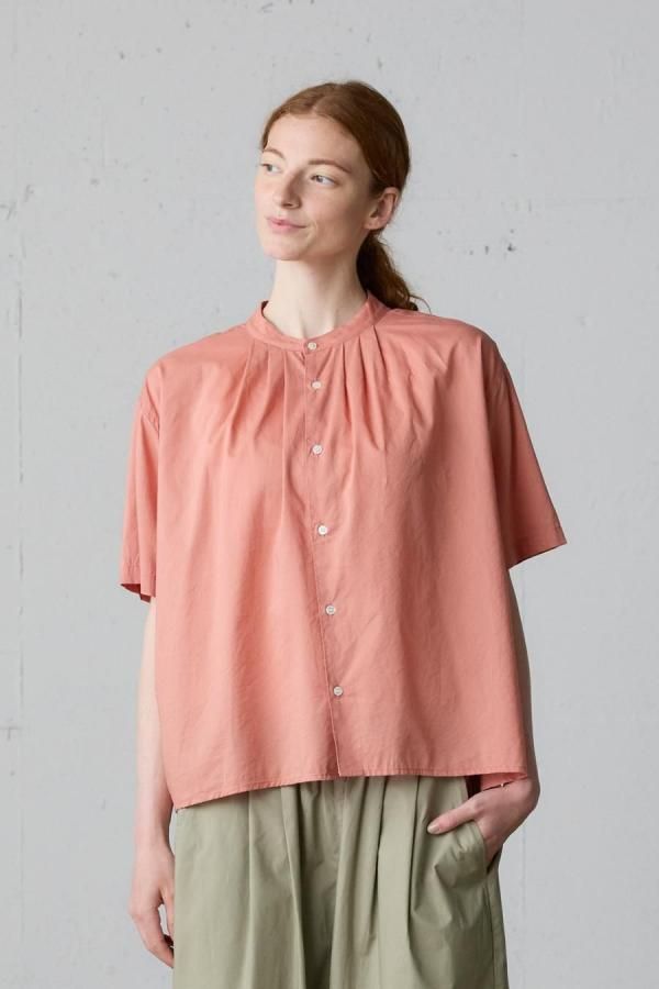 <img class='new_mark_img1' src='https://img.shop-pro.jp/img/new/icons8.gif' style='border:none;display:inline;margin:0px;padding:0px;width:auto;' />front gather shirt