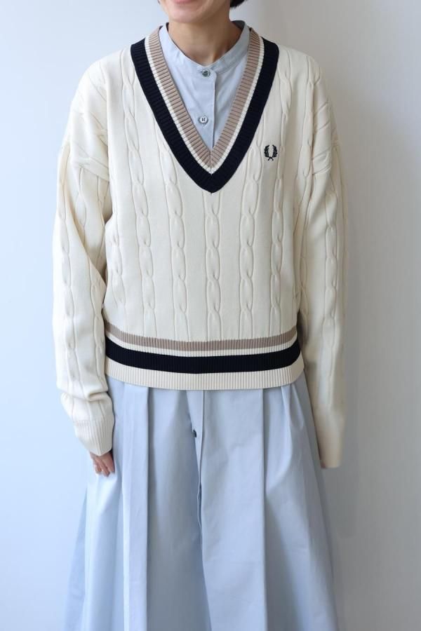 <img class='new_mark_img1' src='https://img.shop-pro.jp/img/new/icons8.gif' style='border:none;display:inline;margin:0px;padding:0px;width:auto;' />CABLE KNIT JUMPER (K1102)  / Fred Perry