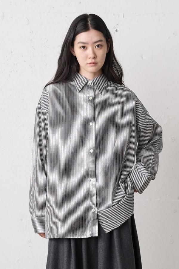 pointed collar stripe shirt