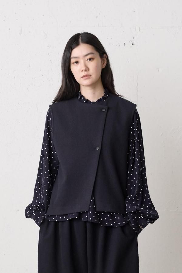 <img class='new_mark_img1' src='https://img.shop-pro.jp/img/new/icons8.gif' style='border:none;display:inline;margin:0px;padding:0px;width:auto;' />flannel touch vest