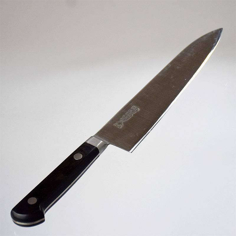 源助久「ツバ付牛刀」210mm スウェーデン鋼 - 越前本手打包丁と 源助久「ツバ付牛刀」210mm スウェーデン鋼 - 越前本手打包丁と