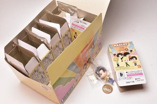 日本未入荷 全部揃ってます!!】TinyTAN MASCOT ボールチェーン付き 食玩