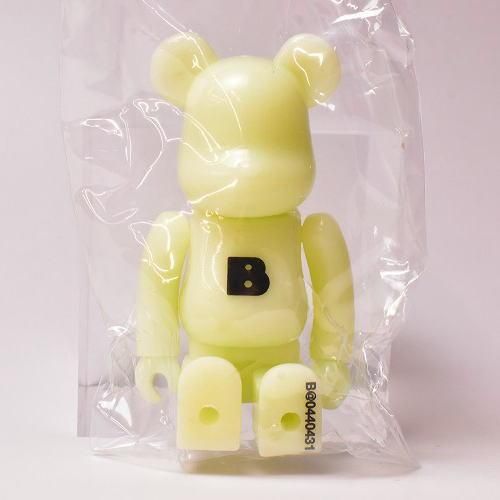 BE＠RBRICK SERIES 44 (ベアブリック シリーズ44) [23.BASIC：B(小 ...