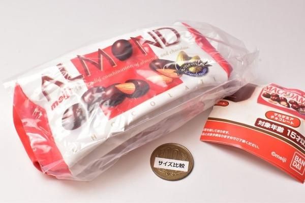 明治 お菓子のポーチ [4.アーモンドチョコレート],バンダイ
