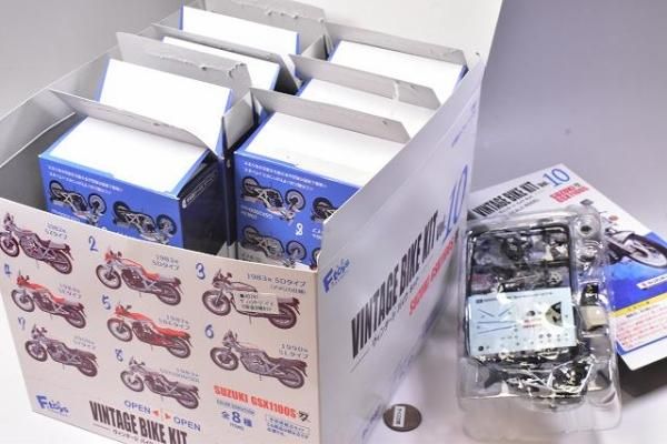 ヴィンテージバイクキット vol.10 GSX1100S KATANA 1/24 VINTAGE BIKE KIT Vol.10 SUZUKI KATANA GSX1100S 10pcs