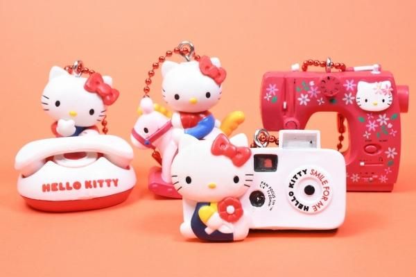全部揃ってます!!】ハローキティ なつかしアイテムミニチュア 全部揃ってます!!】ハローキティ なつかしアイテムミニチュア