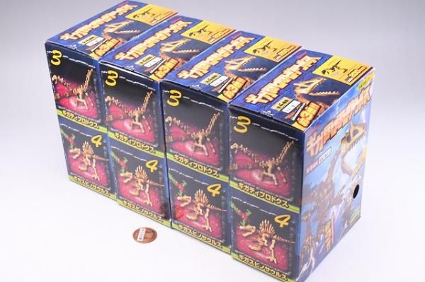 ギガほねほねザウルス　第１弾　全4種セット　カバヤ 全部揃ってます!!】ギガほねほねザウルス 2025 [全4種セット