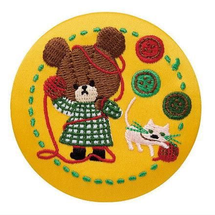 くまのがっこう 刺繍缶バッジビスケット [11.ジャッキーとねこ
