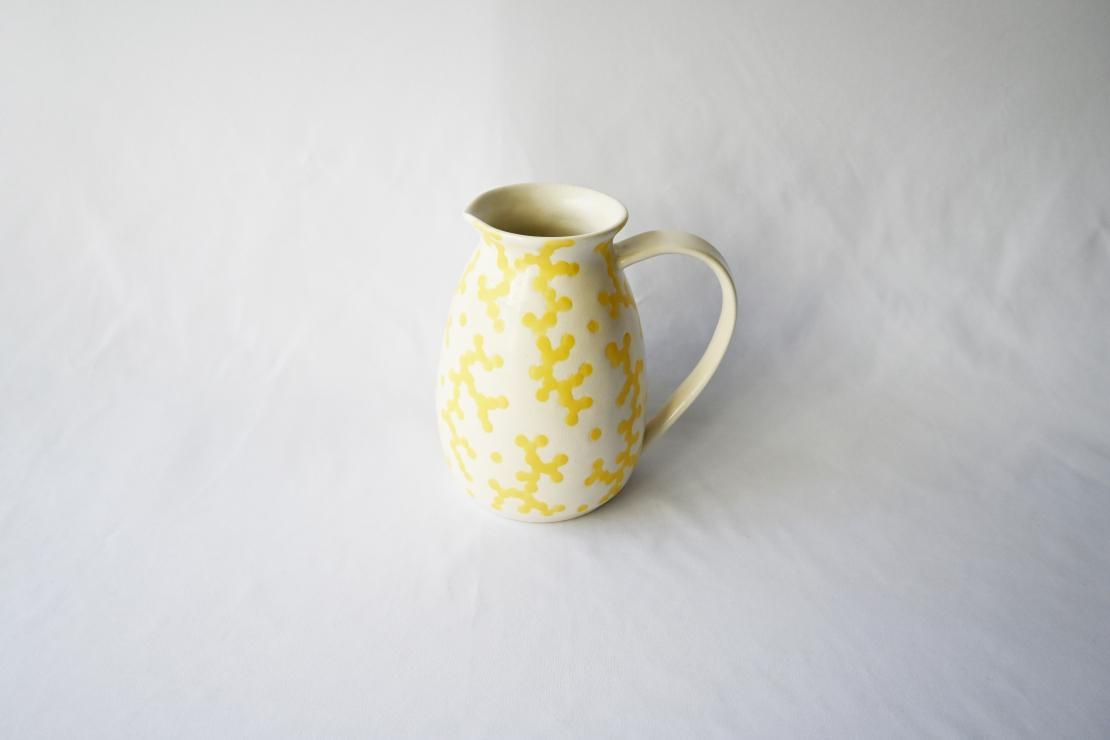 イエロー 金属製 ピッチャー 水差し2個セット ドライフラワー 花瓶 JUG L｜北欧デンマーク インテリアブランドの通販サイト【HAY