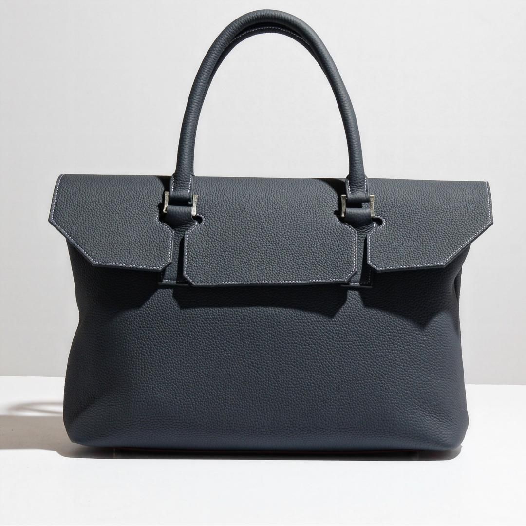 極美品 DAISUKE FURUKAWA 手縫い レザー ツツバッグ 黒