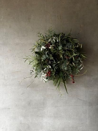 再販』モミと針葉樹が香る国産山帰来の三日月christmaswreath